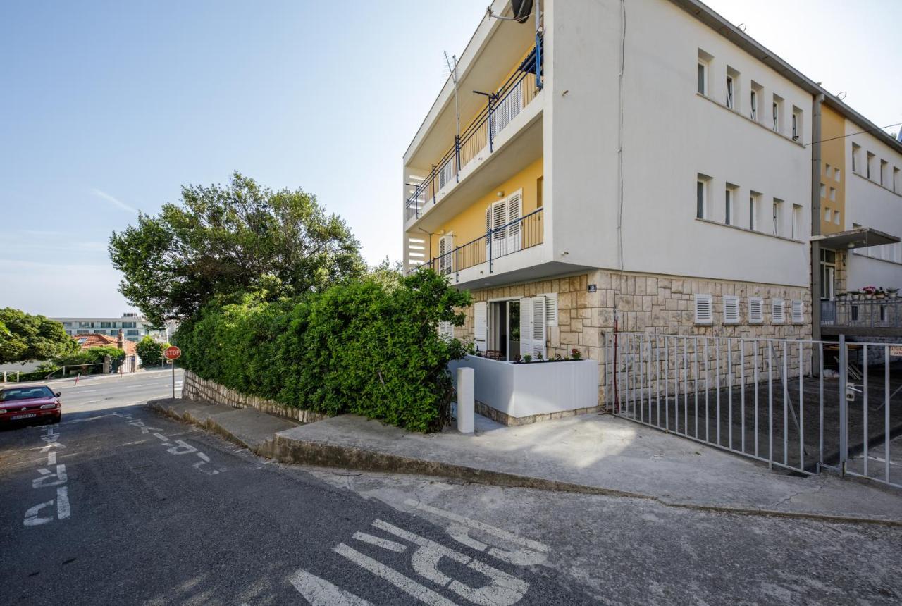 Apartment Dita *